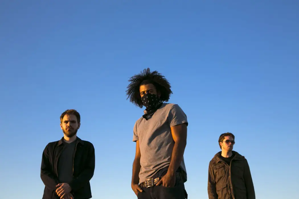 from left to right: Jonathan Snipes, Daveed Diggs, and William Hutson