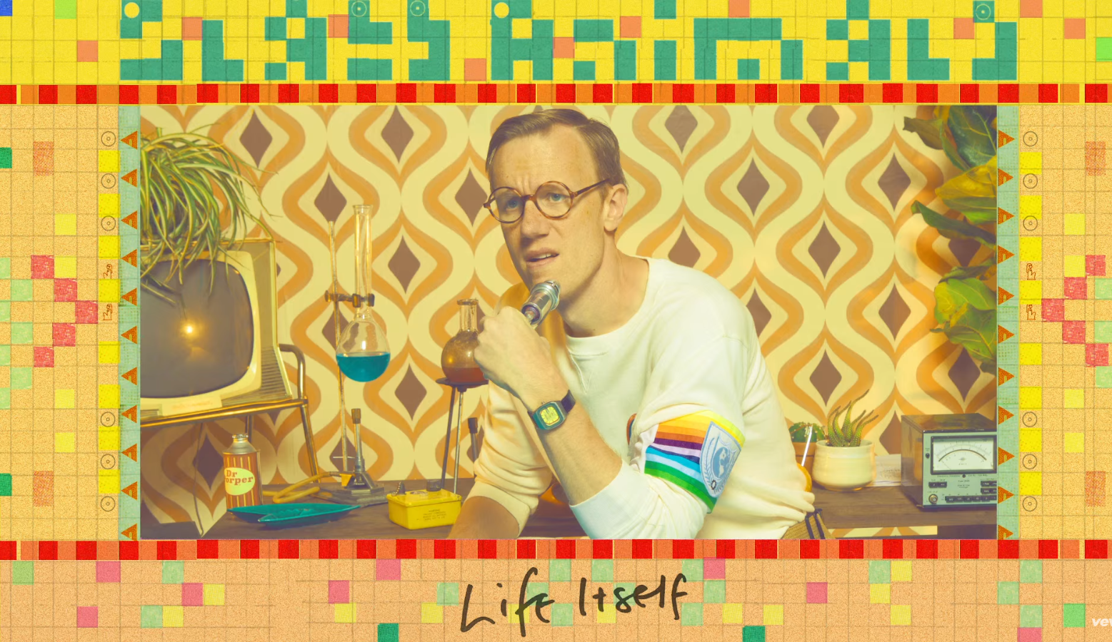 Screenshot from "Life Itself" by Glass Animals