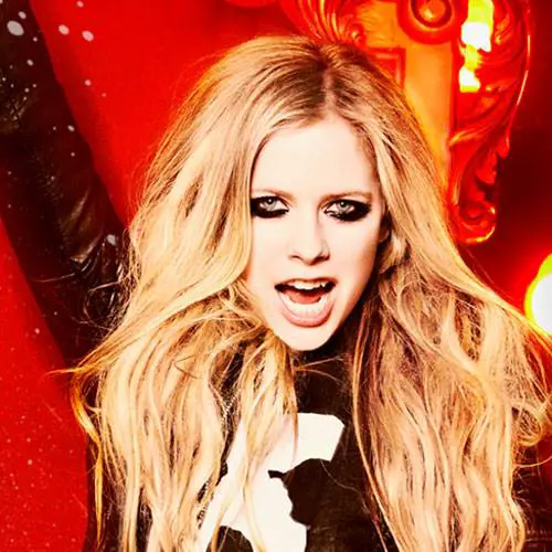 Avril Lavigne © facebook