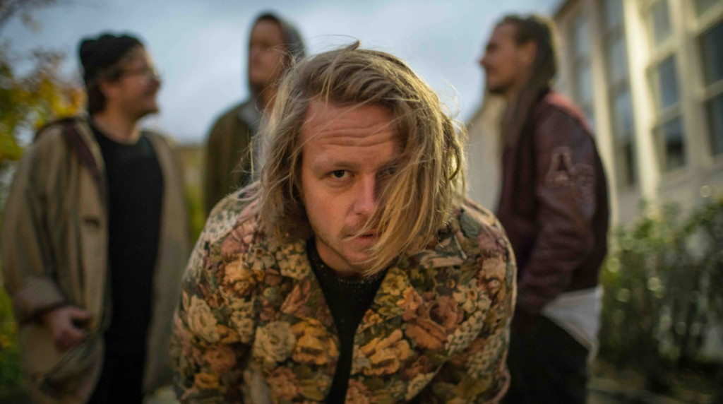 Premiere Casey Dubie's Moving "Confetti" Cherishes Fleeting Love