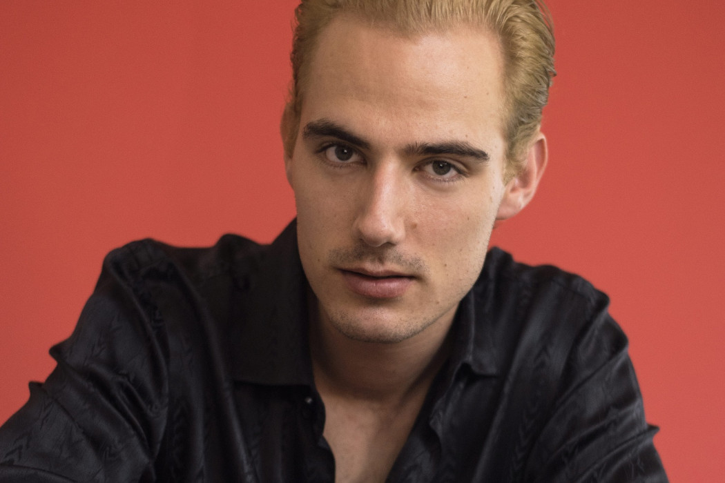 Loveclub © Alec Moore