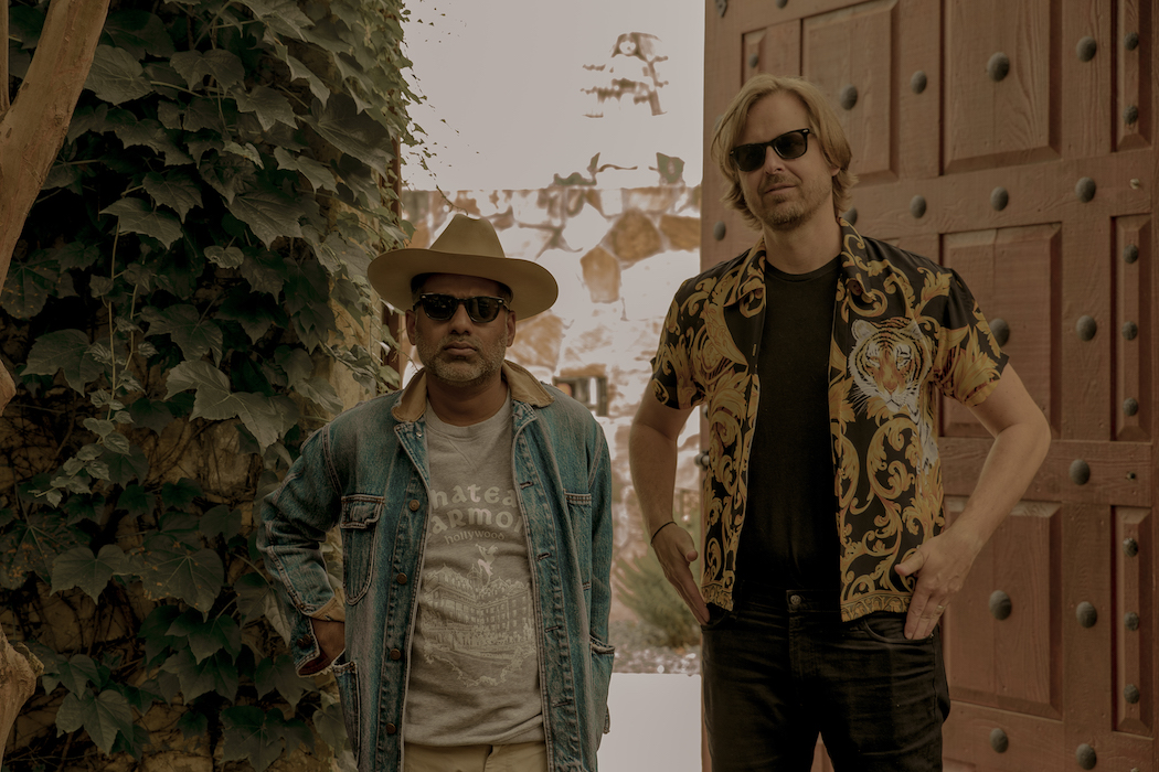 The Foxymorons © 2020 3