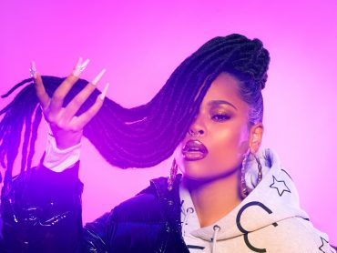 Bri Steves © Derek Blanks