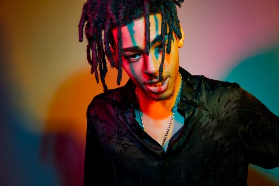 TheHxliday © Travis Shinn