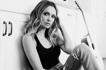 Carly Pearce © Allister Ann