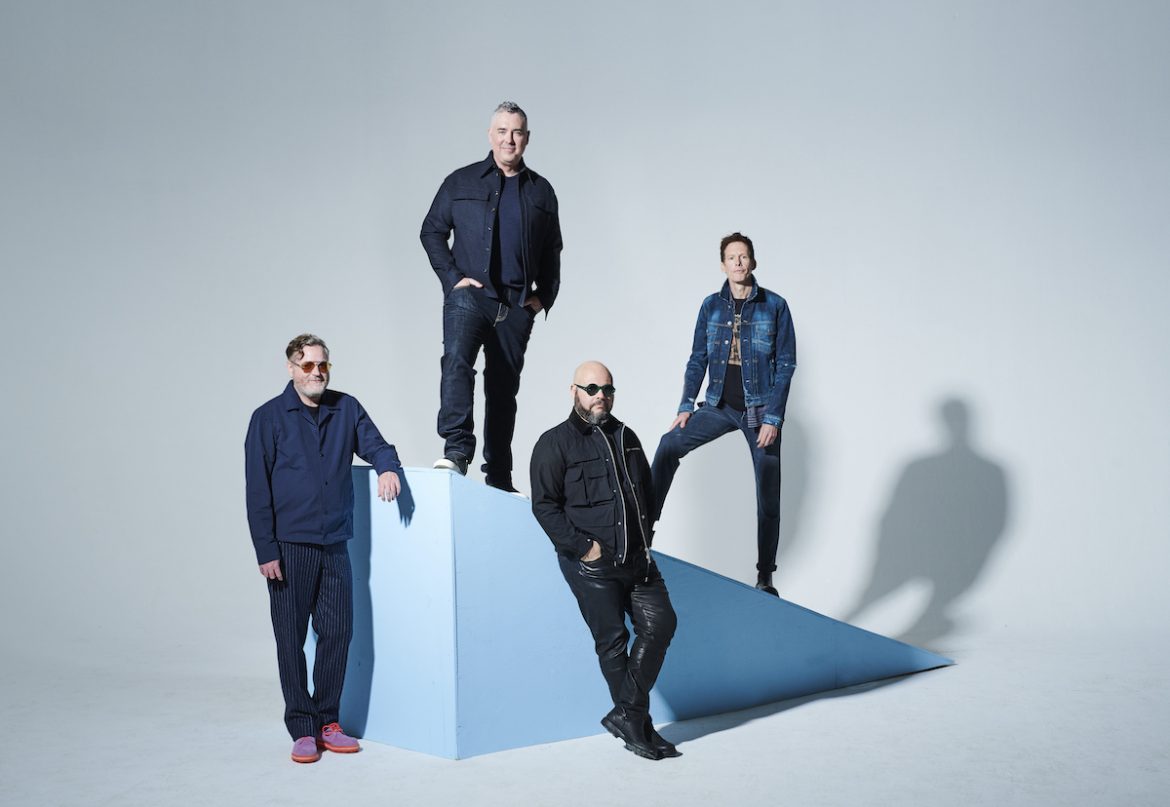 Barenaked Ladies (L-R): Kevin Hearn (keyboards), Ed Robertson (vocals/guitar), Tyler Stewart (drums), Jim Creeggan (bass) © Matt Barnes