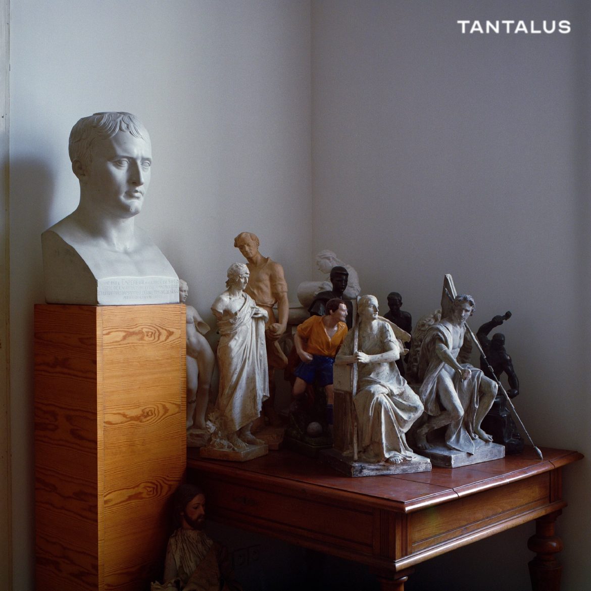 Tantalus - Mantaraybryn