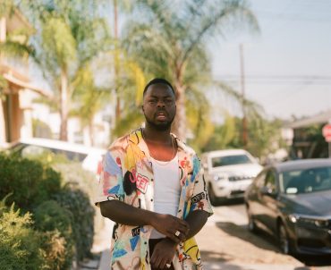 E L E Y © Eddy Chen