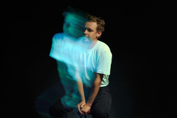 Hayden Everett © Raymond Alva