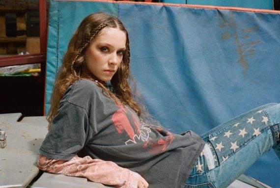 Holly Humberstone © Phoebe Fox