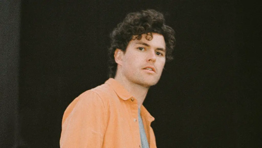 Feature: Vance Joy Searches for That “Missing Piece” with Reworkings of Latest Hit