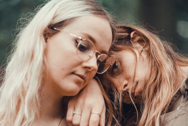 Sunflower Thieves © Sophie Jouvenaar