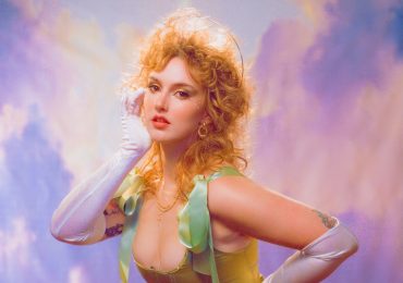 Emily Blue © Kirsten Barnett