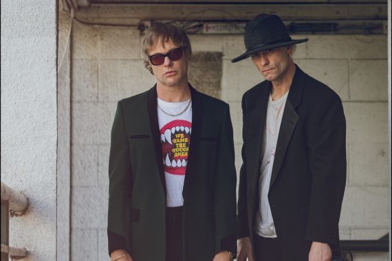 Collapsing Scenery © Rick Rodney