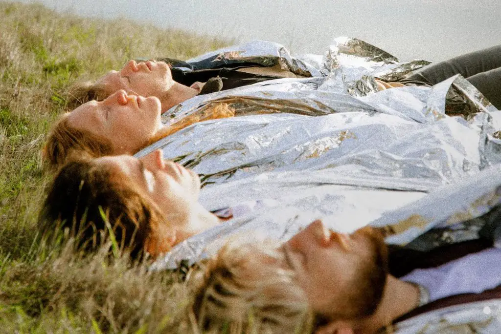 “Staring into the Sun”: Inside flor’s Radiantly Bold & Buoyant Third Album ‘Future Shine’