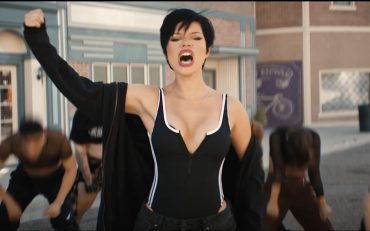 "Rich Kids" music video still - Aiyana-Lee