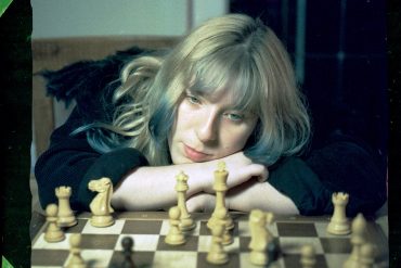 fanclubwallet © Ian Filipovic