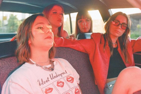 Orpheus - The Beaches © Becca Hamel