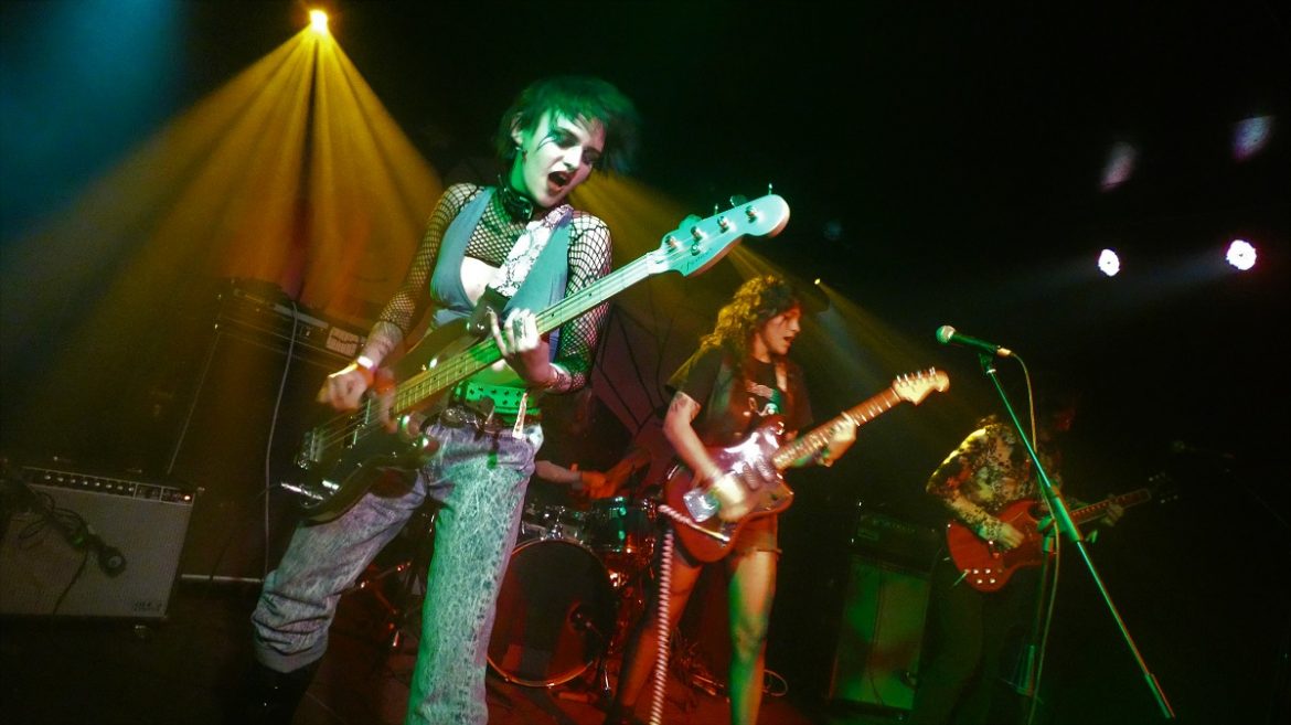 Spoon Benders © Ben Niesen