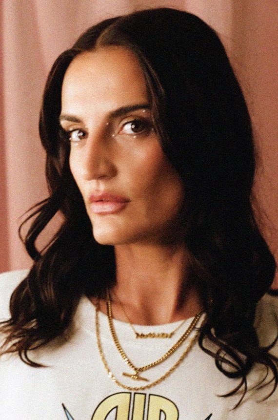 London's Sophie Faith Aches in All the Right Ways on Soulful