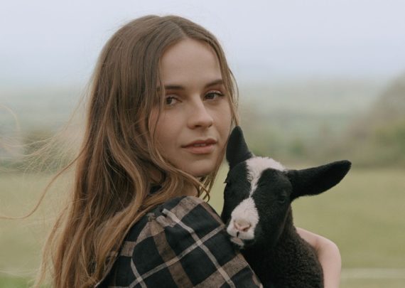 Gabrielle Aplin © Matt Healy