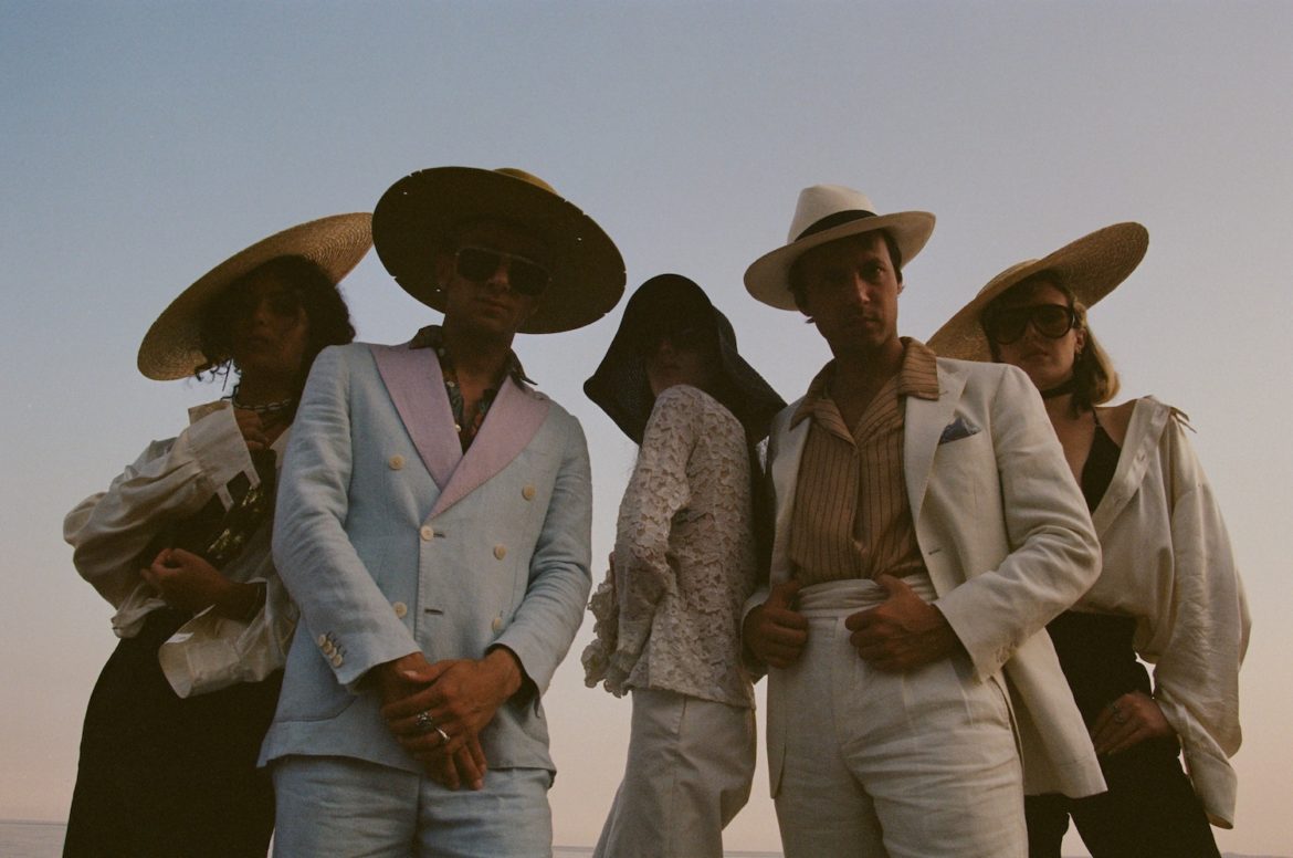 La Femme © JD Fanello