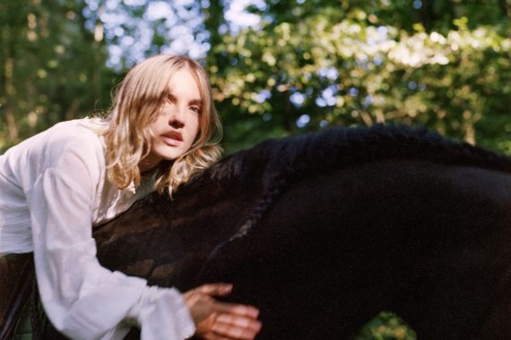 The Japanese House © Max Barnett