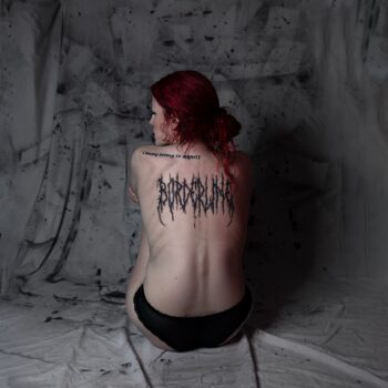 BORDERLINE - Mandi Crimmins