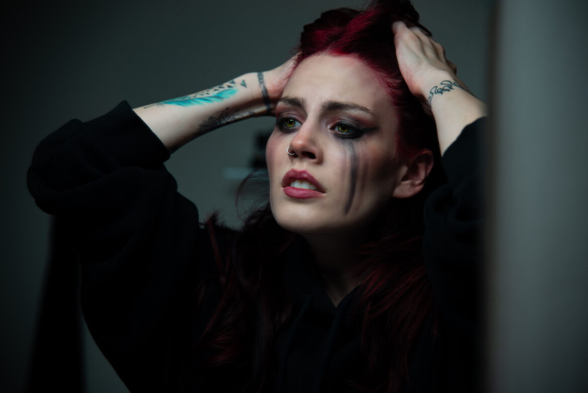 Mandi Crimmins © Nic Wheat