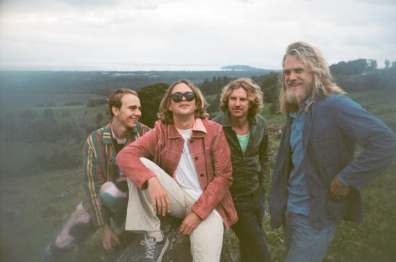 Babe Rainbow © Maclay Heriot