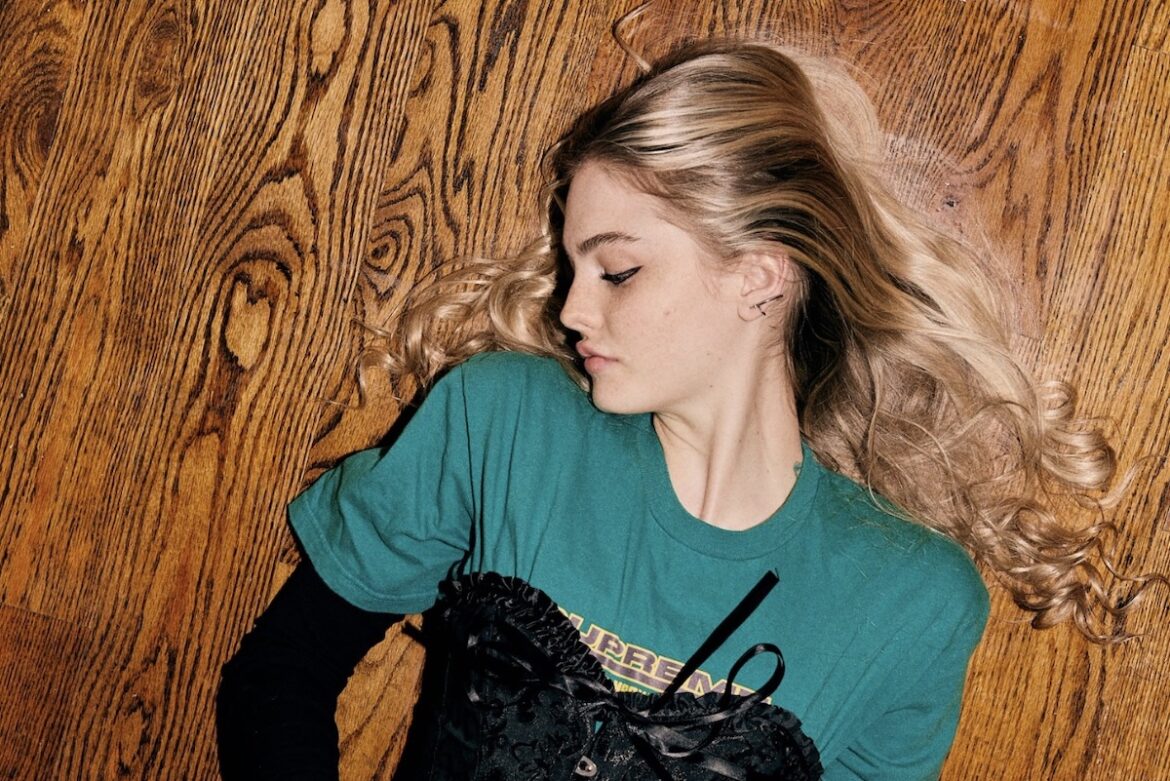 RAEGAN © Louis Browne