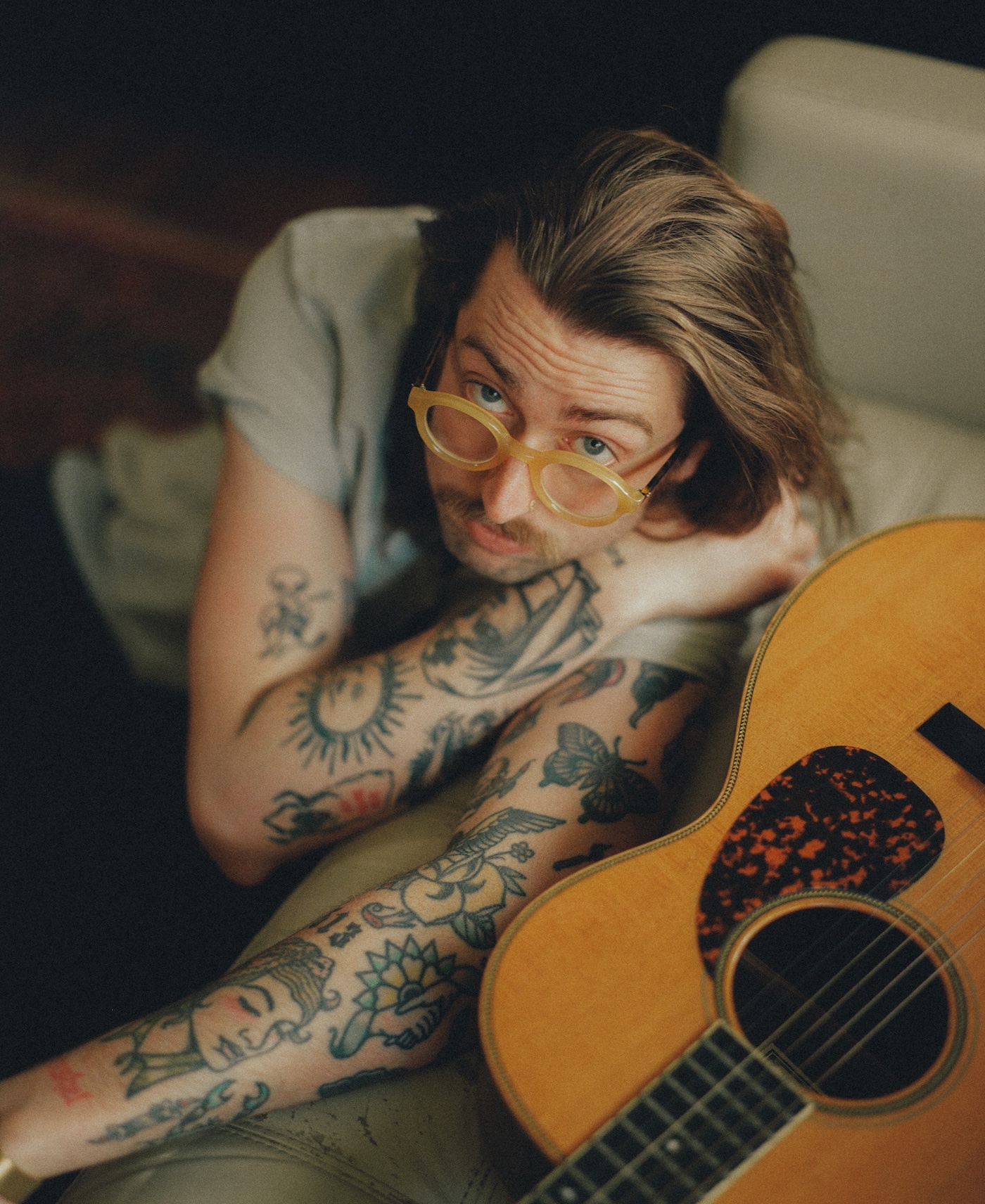 Brad Pitt Shows Off Many Tattoos In Latest 'F1' Movie Teaser: Photo 5125169  | Brad Pitt, Tattoo, Tattoos Photos | Just Jared: Entertainment News, image size:1400x1712