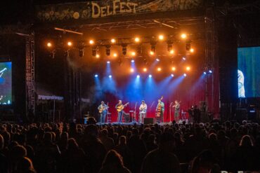 The Travelin' McCourys © Taylor Lewis Photography