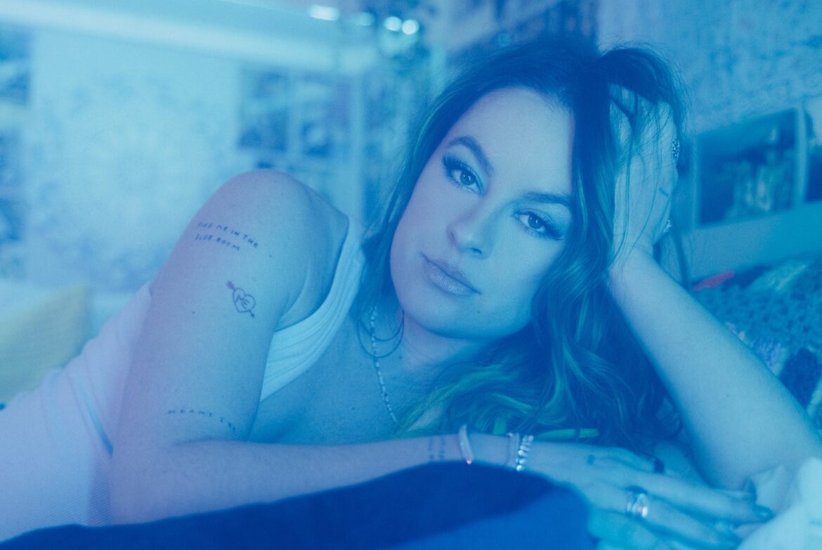 Xana © Lindsey Blane