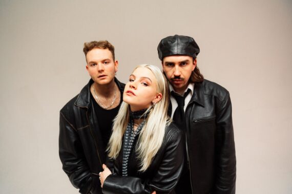 swim school "duality" © Rory Barnes