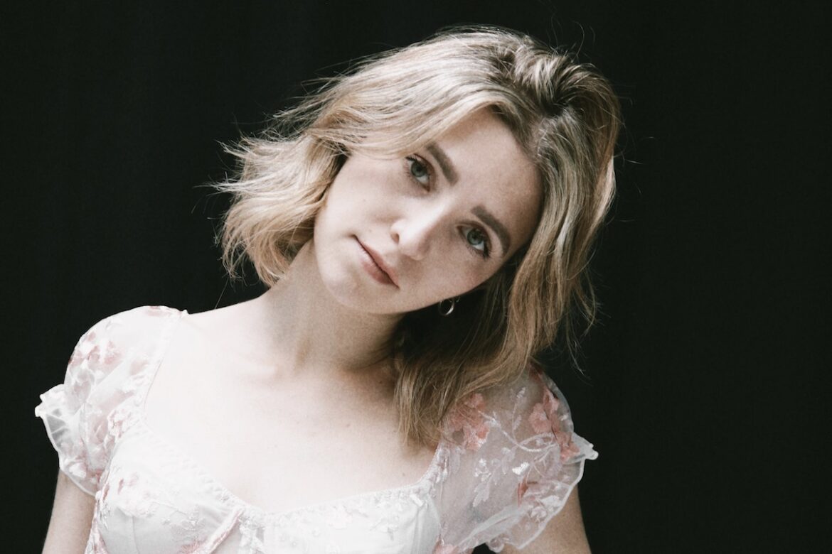 Daphne Gale © Deryne Photography