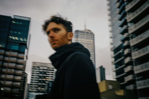 Fractures © Joey Clough