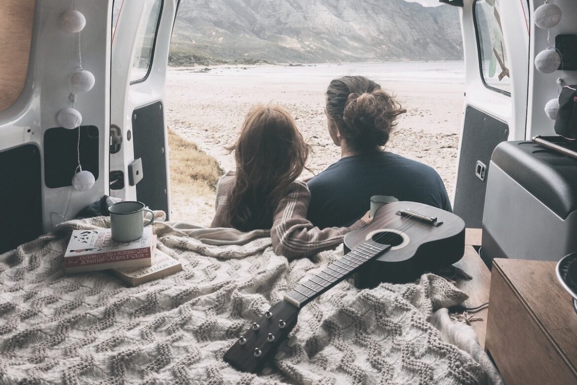 I Wanna Spend It With You - The Satellite Station © 2023