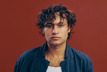 Yoke Lore © Tanner Deutsch