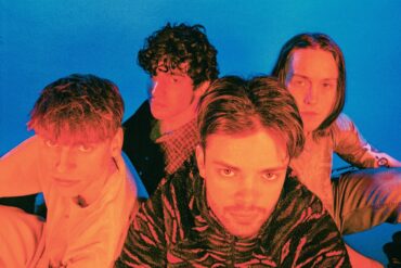 Blondes © Charlie Harris