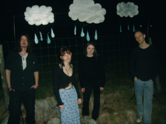 Little Fuss © Caleb Whelan