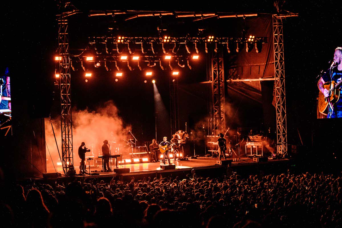 Zach Bryan at Hinterland Music Festival © Andrea Escobar