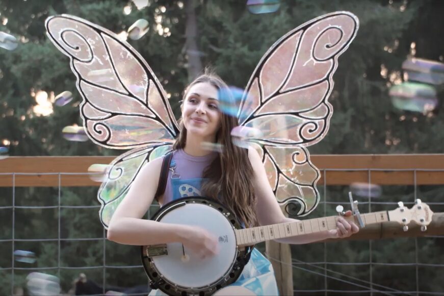 Drive Me Mad - Maiah Wynne