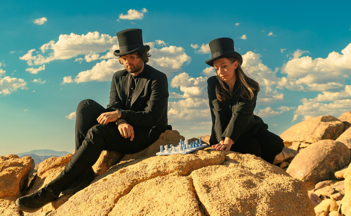 Glassio & Beauty Queen © 2023