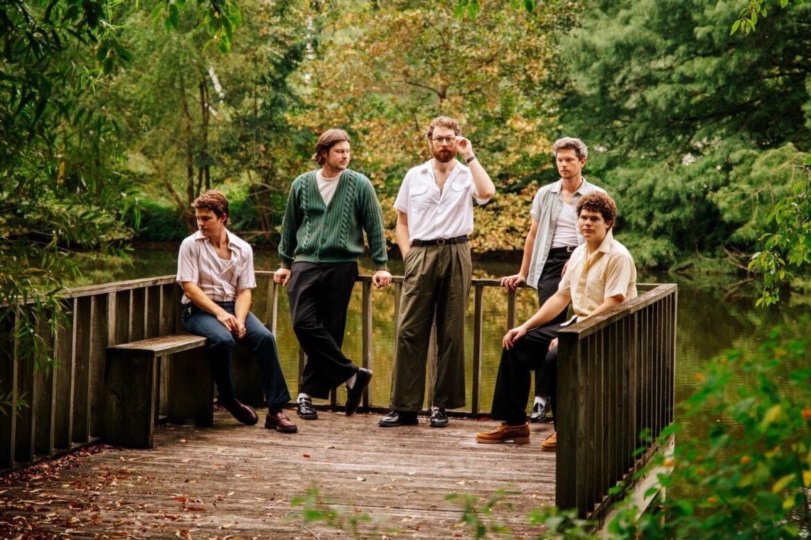 The Brook & The Bluff © Noah Tidmore