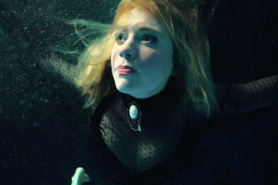 Alexz Johnson "Take the Blame" © Alastair Sinclair