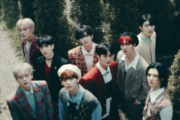 CRAVITY 'SUN SEEKER' © courtesy of the artist