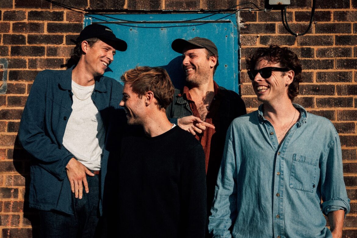 Palace © Adrian Lee