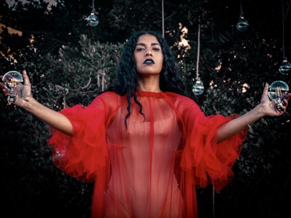 TRISHES © Walter Seward