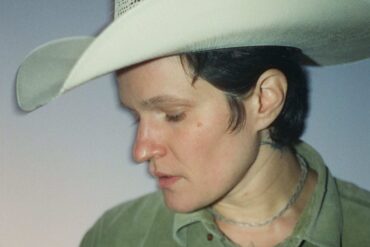 Adrianne Lenker © Germaine Dunes